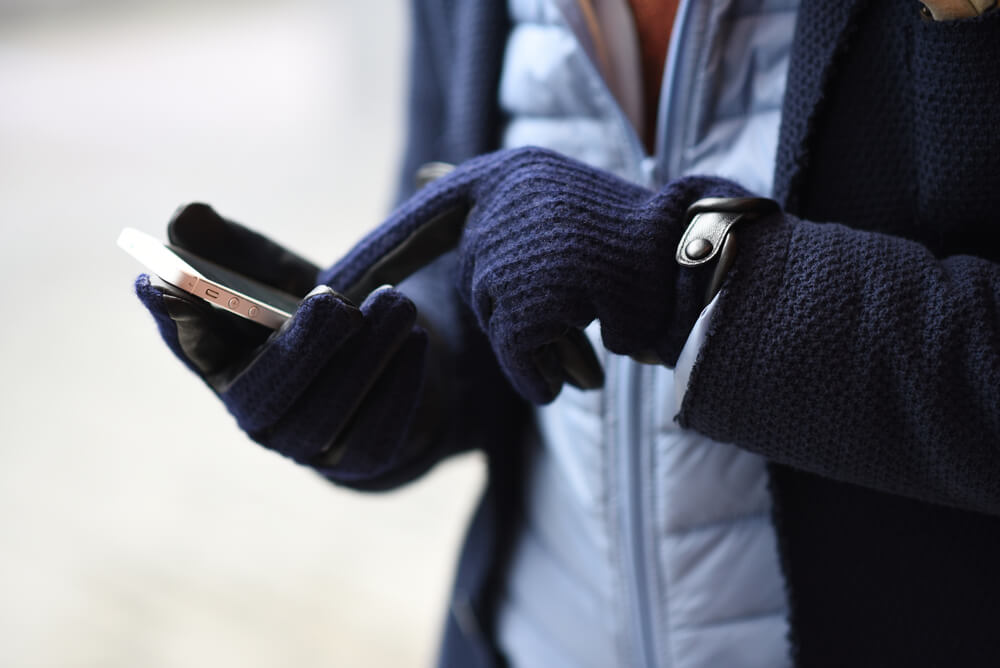 Zima a bateria iPhone’a – dlaczego Twój telefon szybciej się rozładowuje na mrozie? iPhone zimą